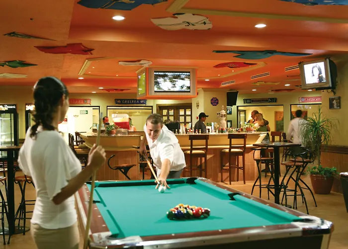 Cancun Hotels with Balcony